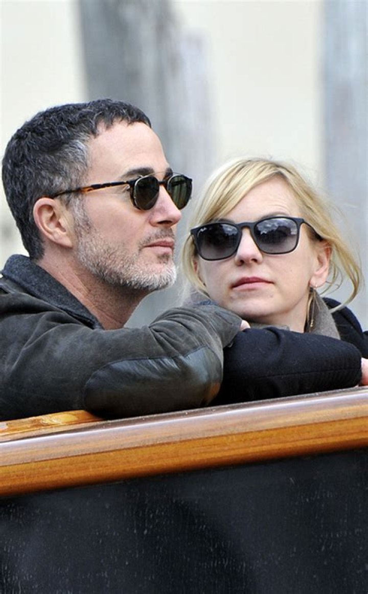 Anna Faris And Michael Barrett: A Hollywood Love Story