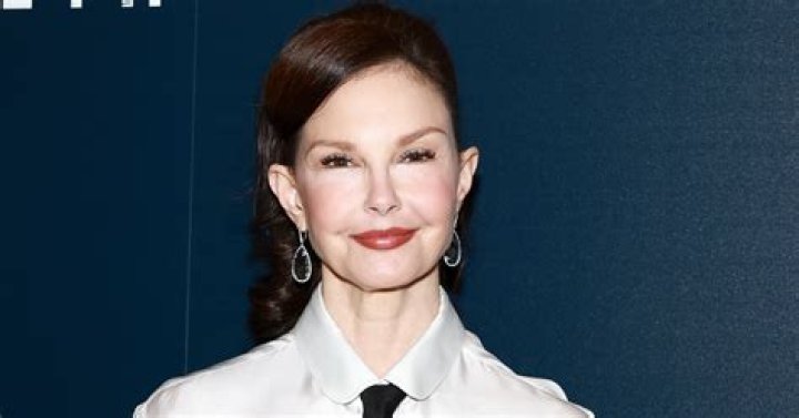 Ashley Judd: A Dive Into The Swimsuit Elegance