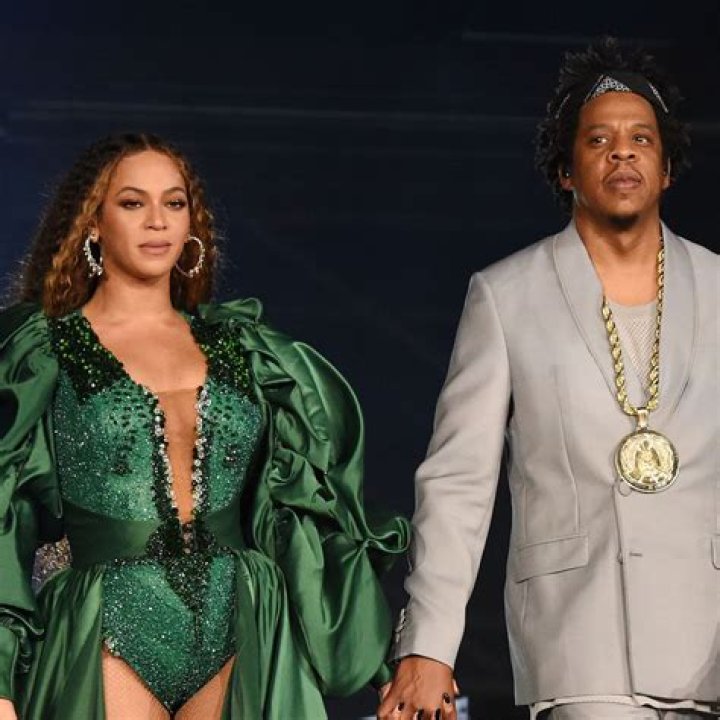 Beyoncé's Fashion Faux Pas: A Deep Dive Into Her Clothing Malfunctions