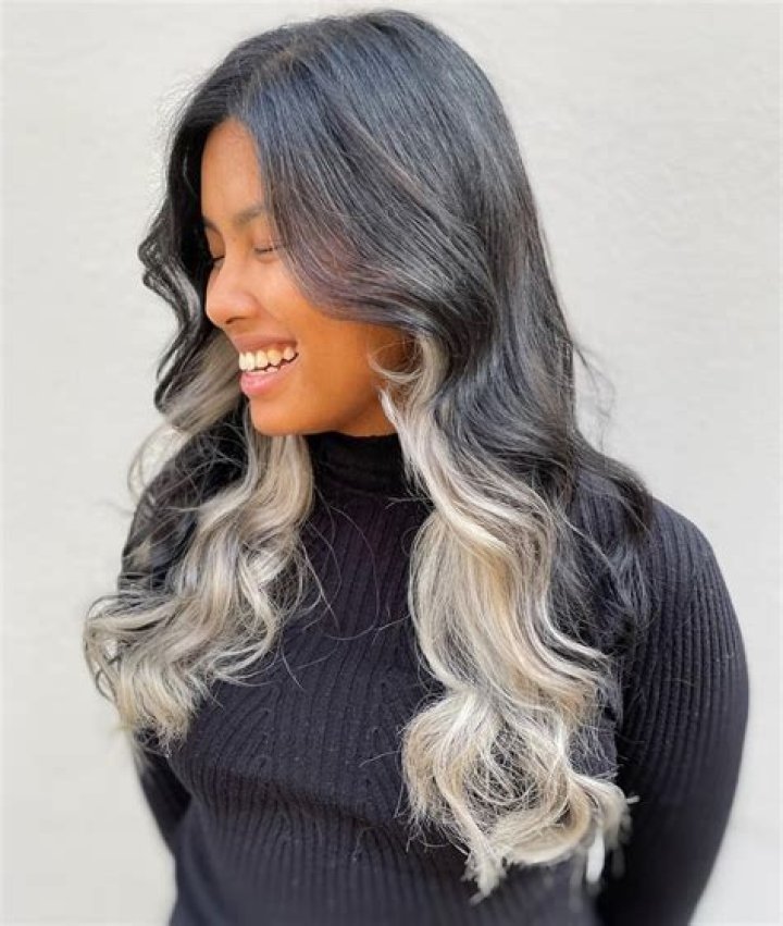 Exploring The Trend: Black With Blonde Underneath