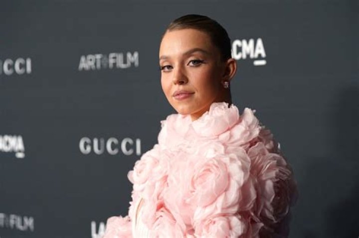 Sydney Sweeney And The MAGA Controversy: Unpacking The Debate