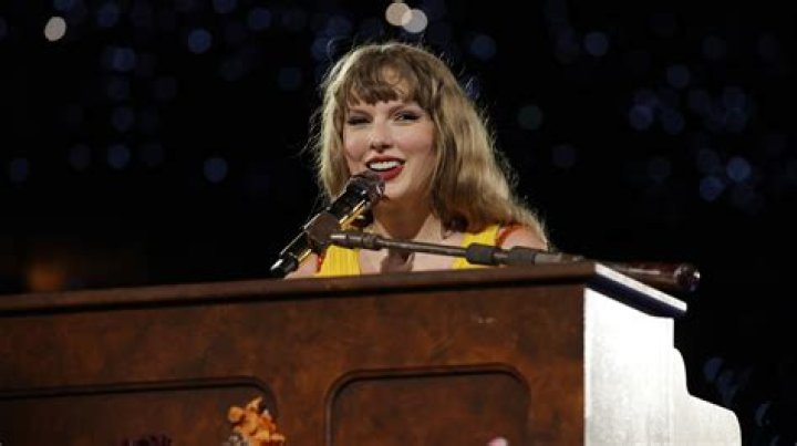 Taylor Swift's SNL Monologue: A Night Of Laughter And Reflection