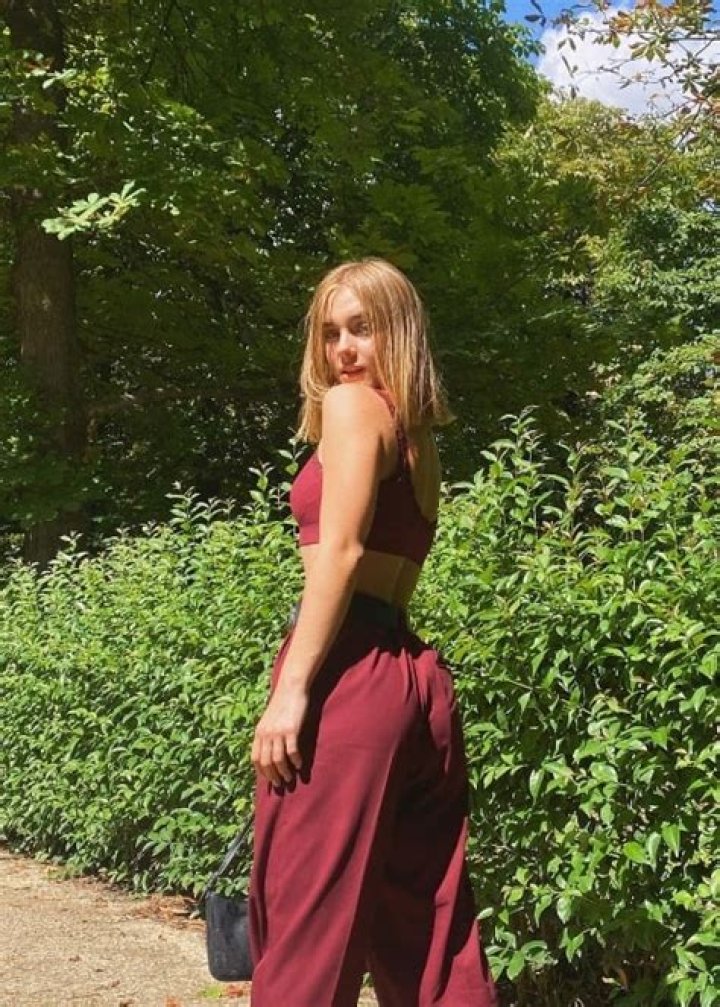 Unraveling Clara Galle's Relationships: A Journey Through Love And Companionship