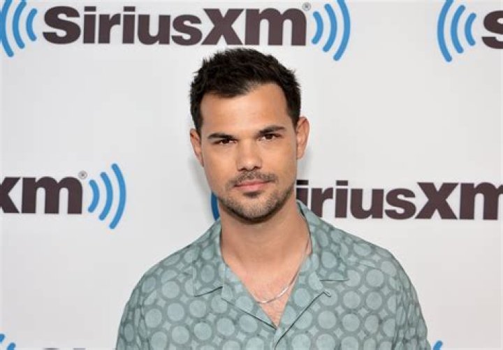 Unraveling The Mystery: How Old Was Taylor Lautner In 2008?