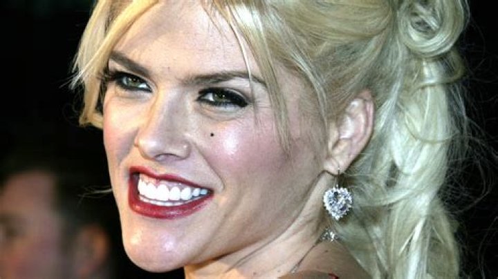 Unraveling The Mystery: Who Inherited Anna Nicole Smith's Money?