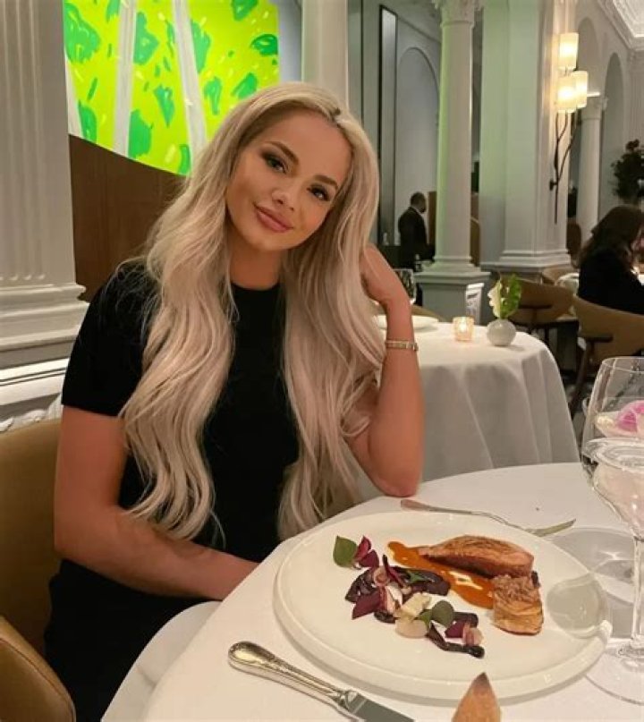 Unveiling The Truth: Is Elsa Jean Married?